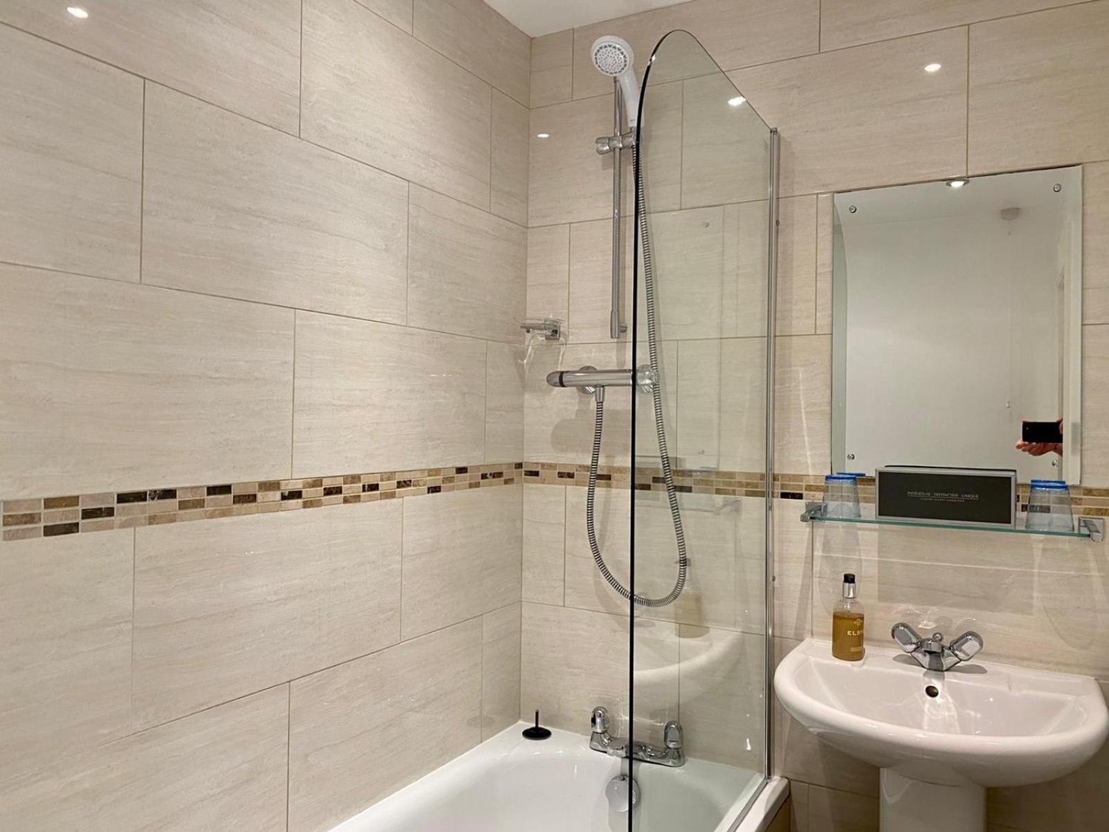 Harts Head Hotel Сеттл Номер фото